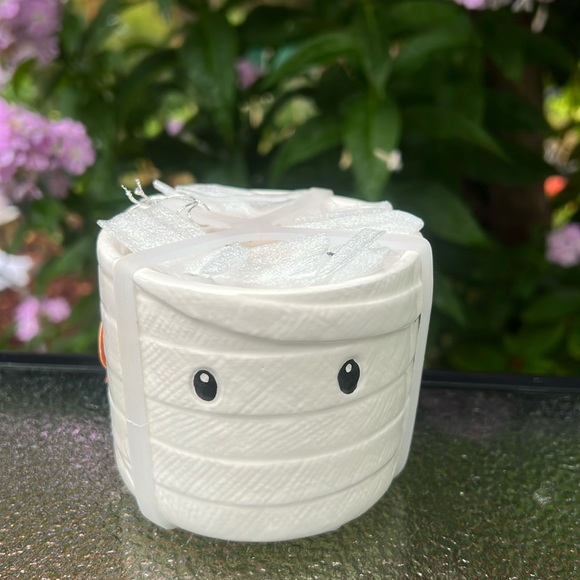 10 strawberry street mummy measuring cups - Picture 1 of 3